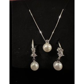 Sdt smykke st i gte slv